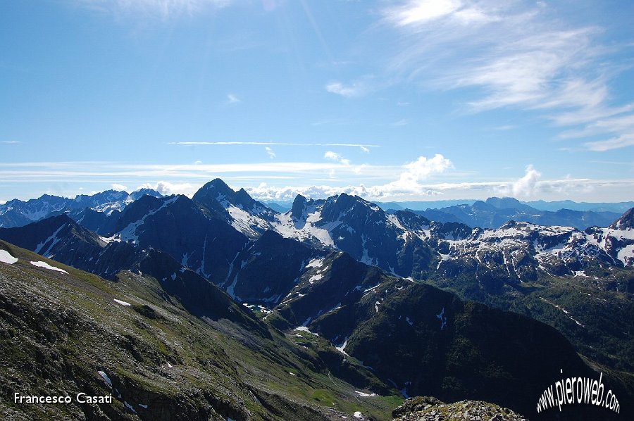 15 Vista su Diavolo e in lontananza Presolana.jpg